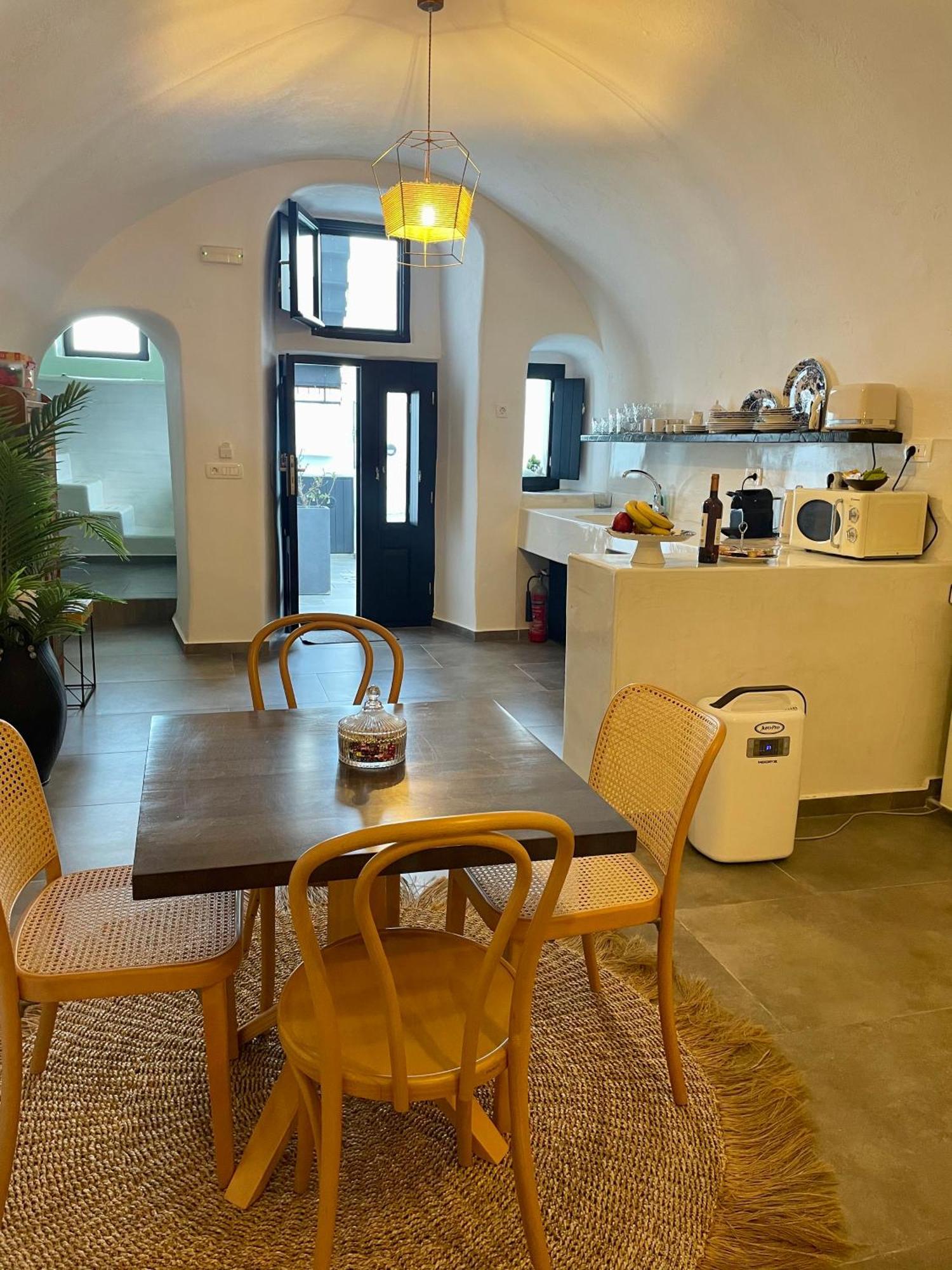 Doukas Caldera Suites Φηρά Εξωτερικό φωτογραφία