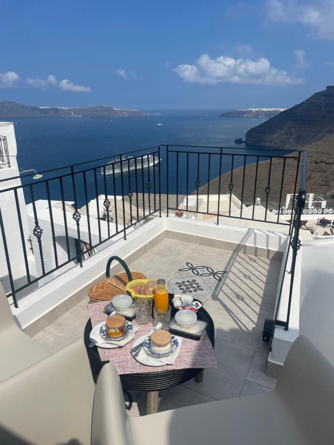 Doukas Caldera Suites Φηρά Εξωτερικό φωτογραφία